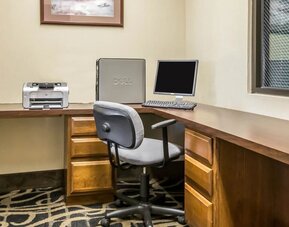 Business center at Quality Inn & Suites Mendota Near I-39.