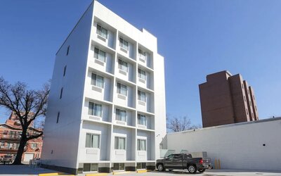 Parking at Grandview Hotel New York.
