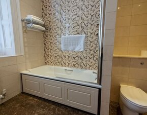 Bathroom at The Duke's Head Hotel - Surya Hotels.