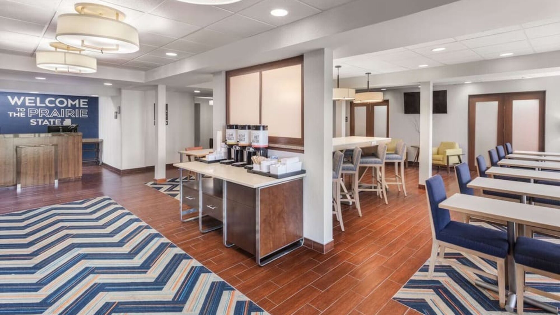 Dining room at Hampton Inn Joliet - I-55.
