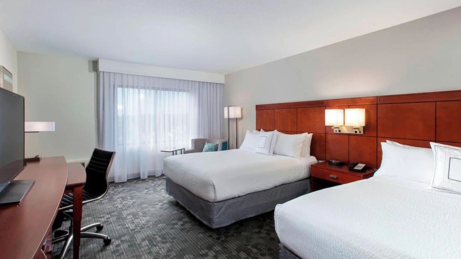 Day room at Courtyard by Marriott Myrtle Beach Barefoot Landing.