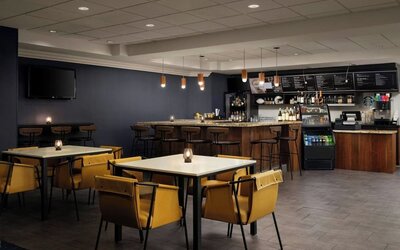 Dining at Courtyard by Marriott Myrtle Beach Barefoot Landing.