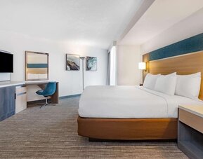 Day room at Holiday Inn Resort Kissimmee By The Parks By IHG.