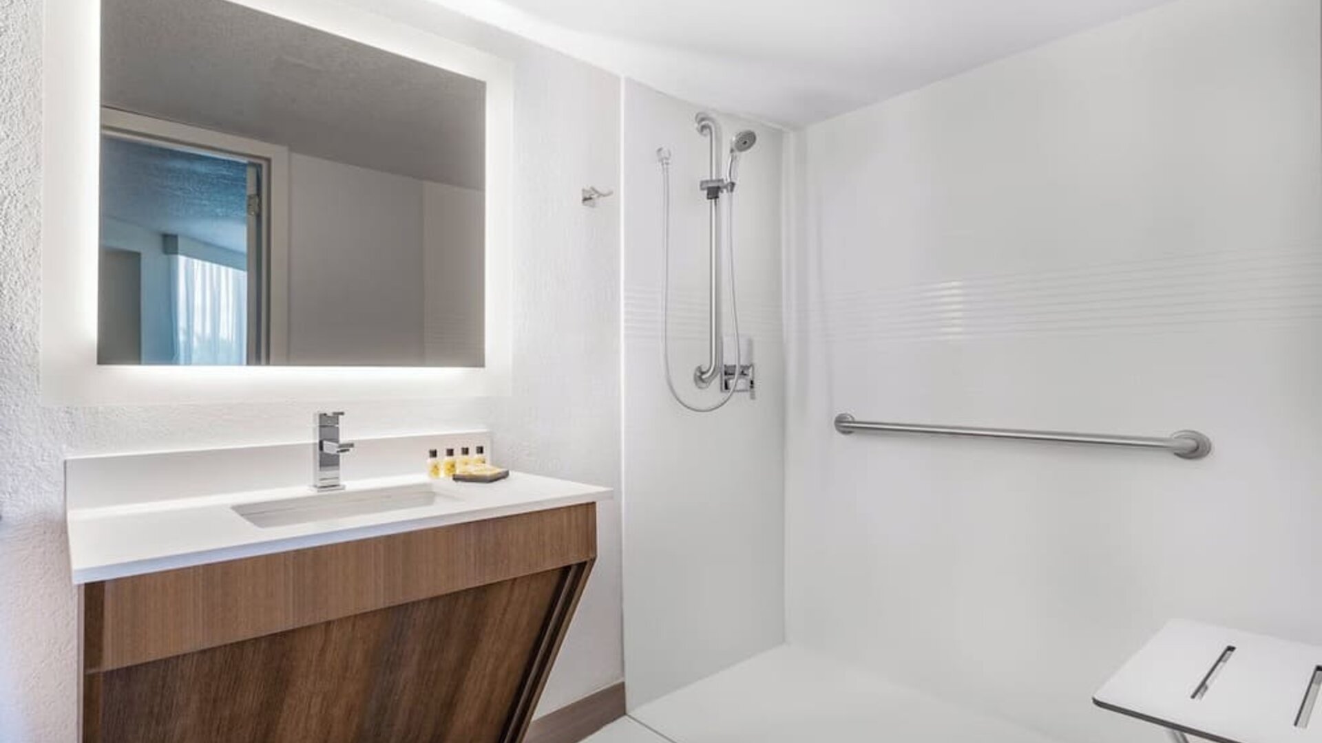 Bathroom at Holiday Inn Resort Kissimmee By The Parks By IHG.