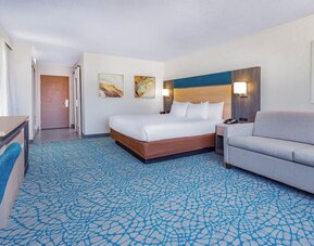 Day room at Holiday Inn Resort Kissimmee By The Parks By IHG.