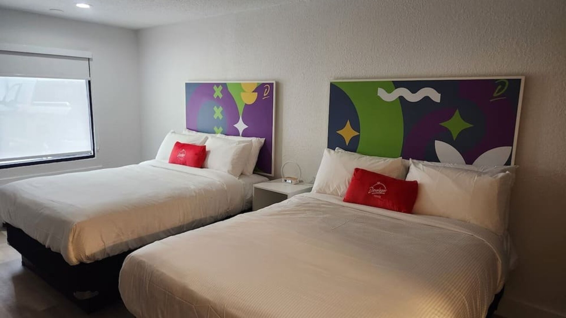 Day room at Baymont By Wyndham Jacksonville Airport.