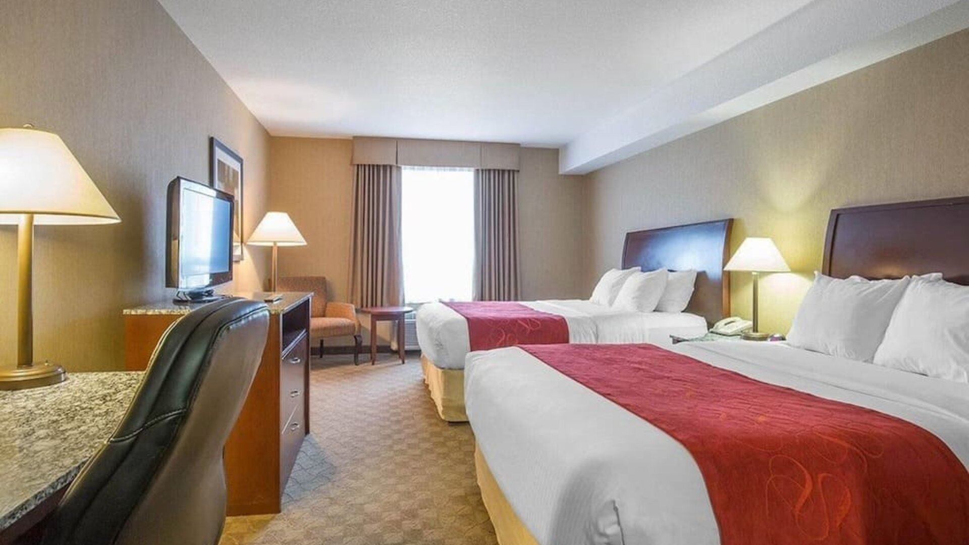 Day room at Comfort Inn & Suites Airdrie.