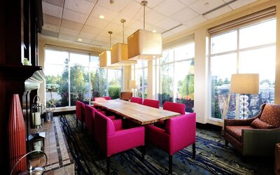 Dining area at Hilton Garden Inn Niagara-on-the-Lake.