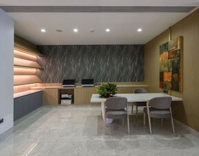 Work space at DoubleTree By Hilton Jeddah Al Andalus Mall.