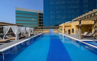 Outdoor pool at DoubleTree By Hilton Jeddah Al Andalus Mall.