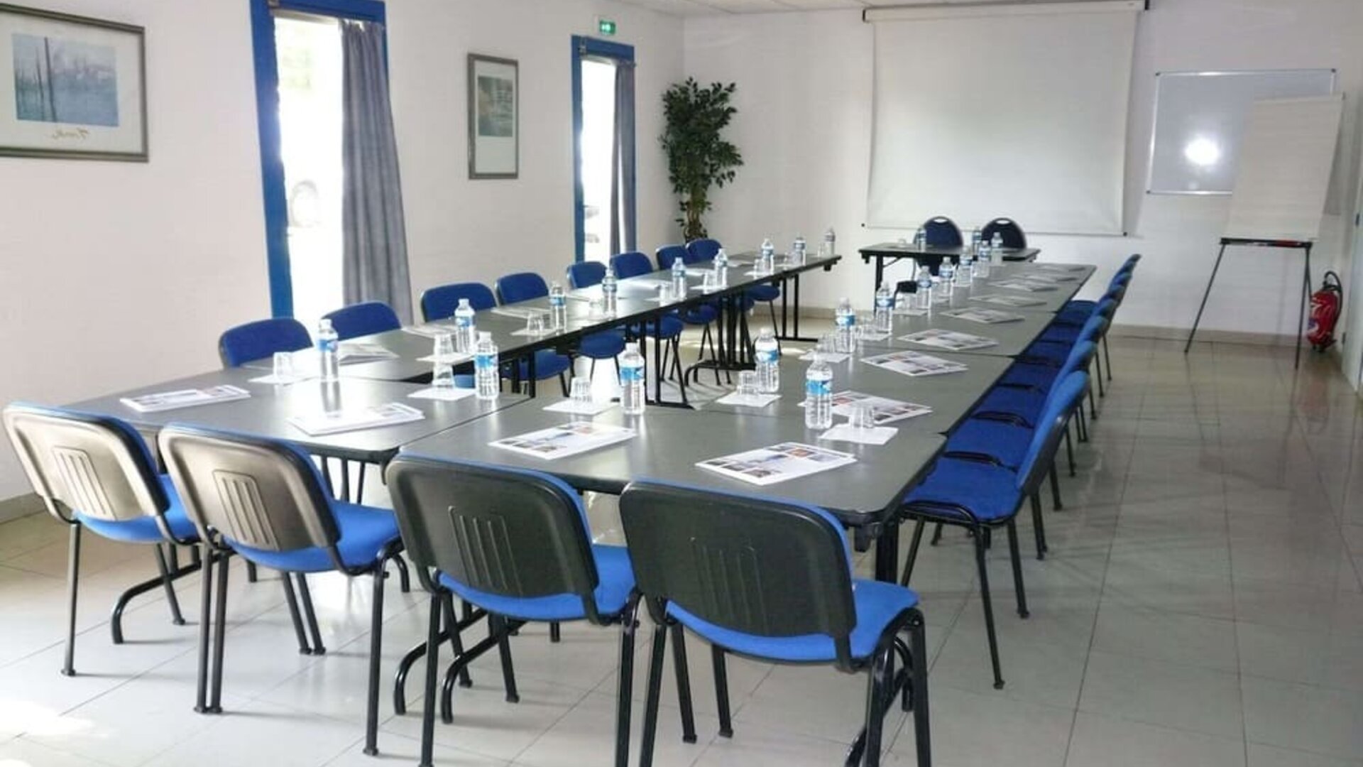 Meeting room at EUROHOTEL Airport Orly Rungis.