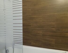 Bathroom at EUROHOTEL Airport Orly Rungis.