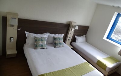 Day room at EUROHOTEL Airport Orly Rungis.