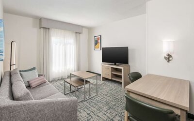 Day room at Homewood Suites By Hilton Miami Airport-Blue Lagoon.