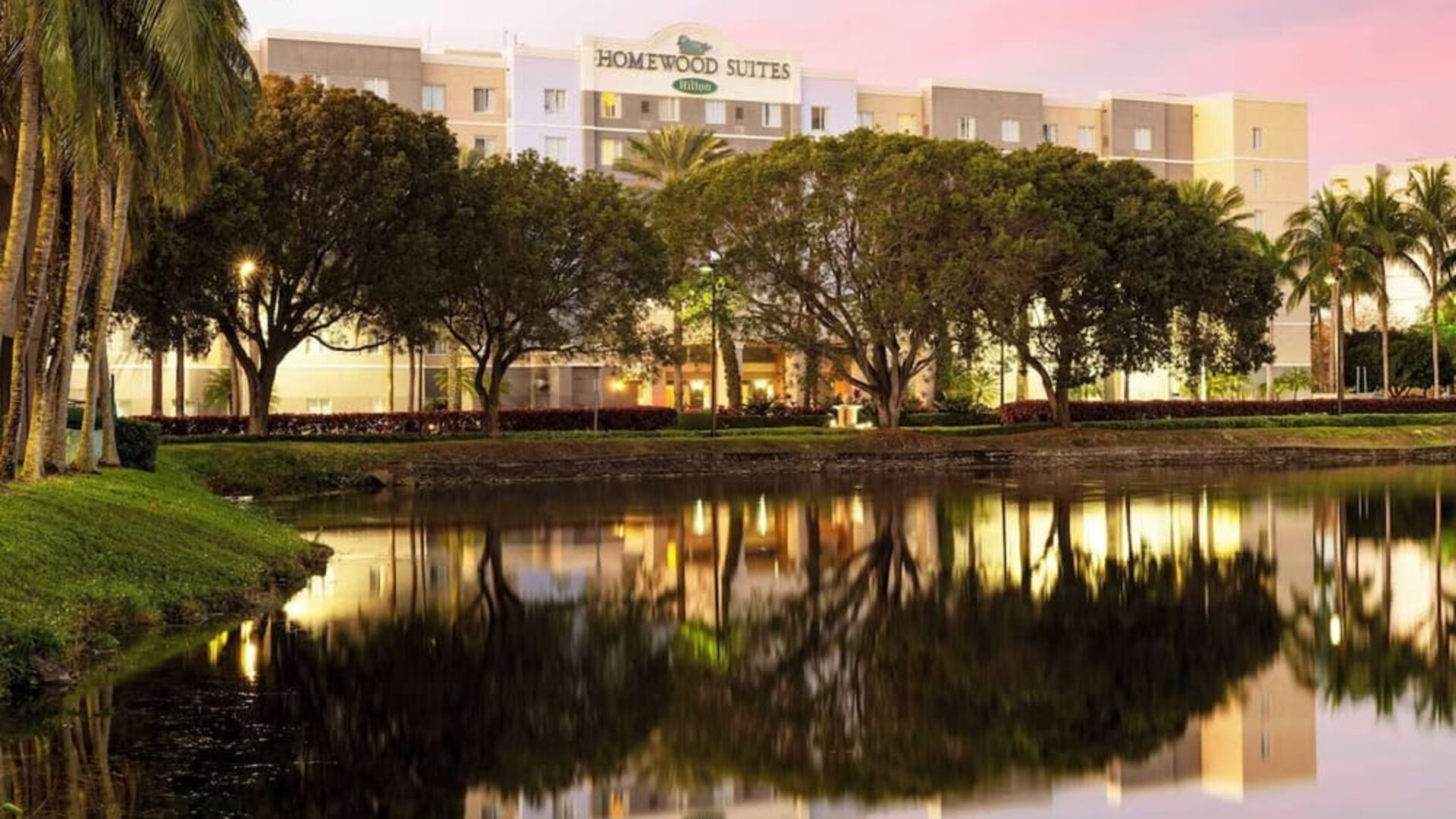 Exterior at Homewood Suites By Hilton Miami Airport-Blue Lagoon.