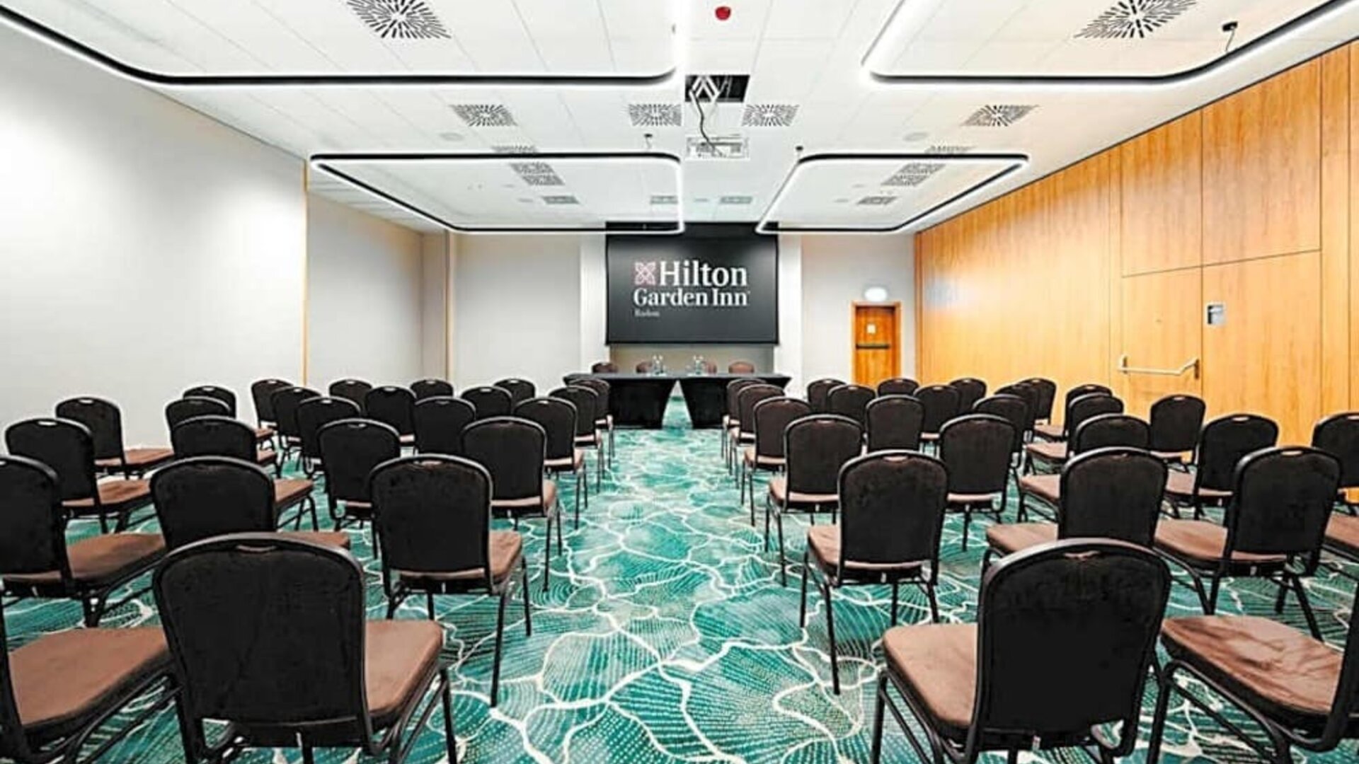 Meeting room at Hilton Garden Inn Radom.