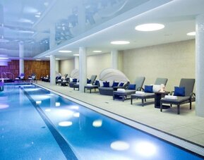 Indoor pool at DoubleTree By Hilton Krakow Hotel & Convention Center.