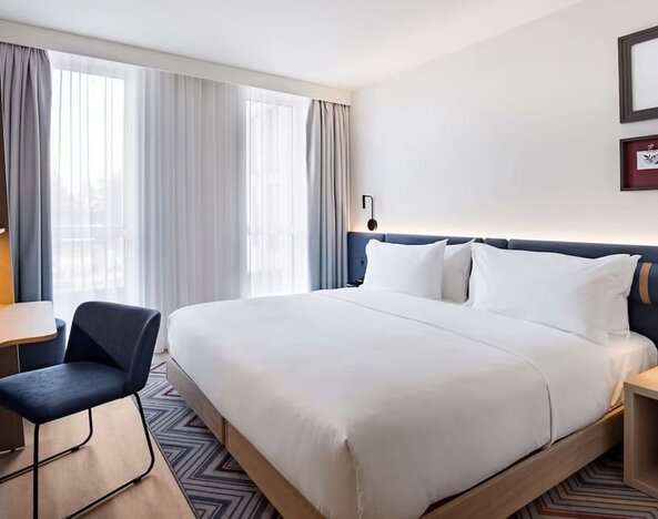Day room at Hampton By Hilton Riga Airport.