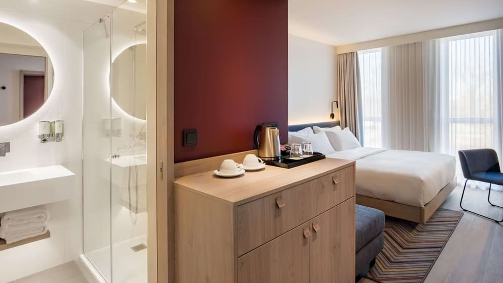 Day room at Hampton By Hilton Riga Airport.