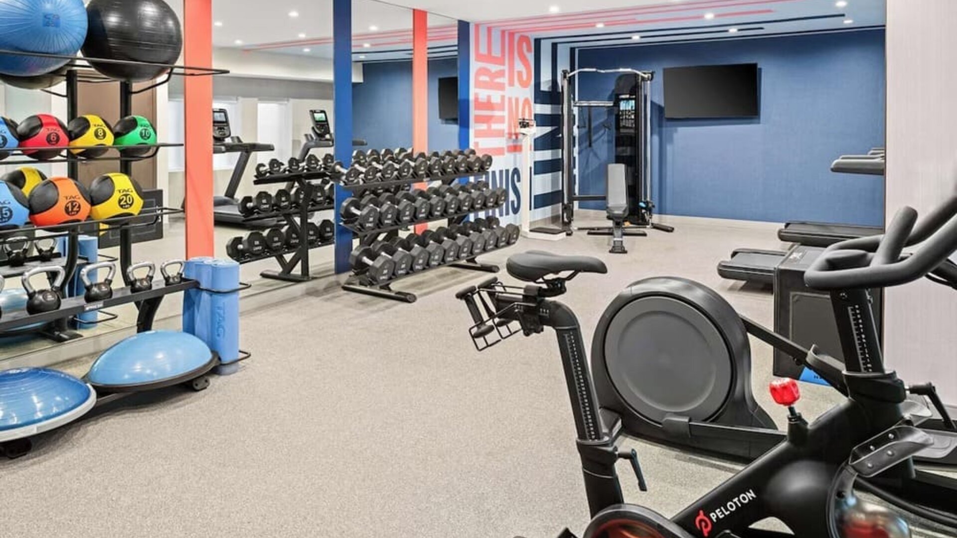 Gym at Hampton Inn By Hilton Costa Mesa Newport Beach.