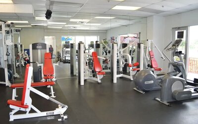 Gym at Pullman Miami Airport.