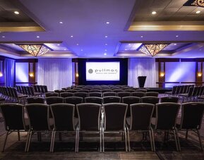 Meeting room at Pullman Miami Airport.