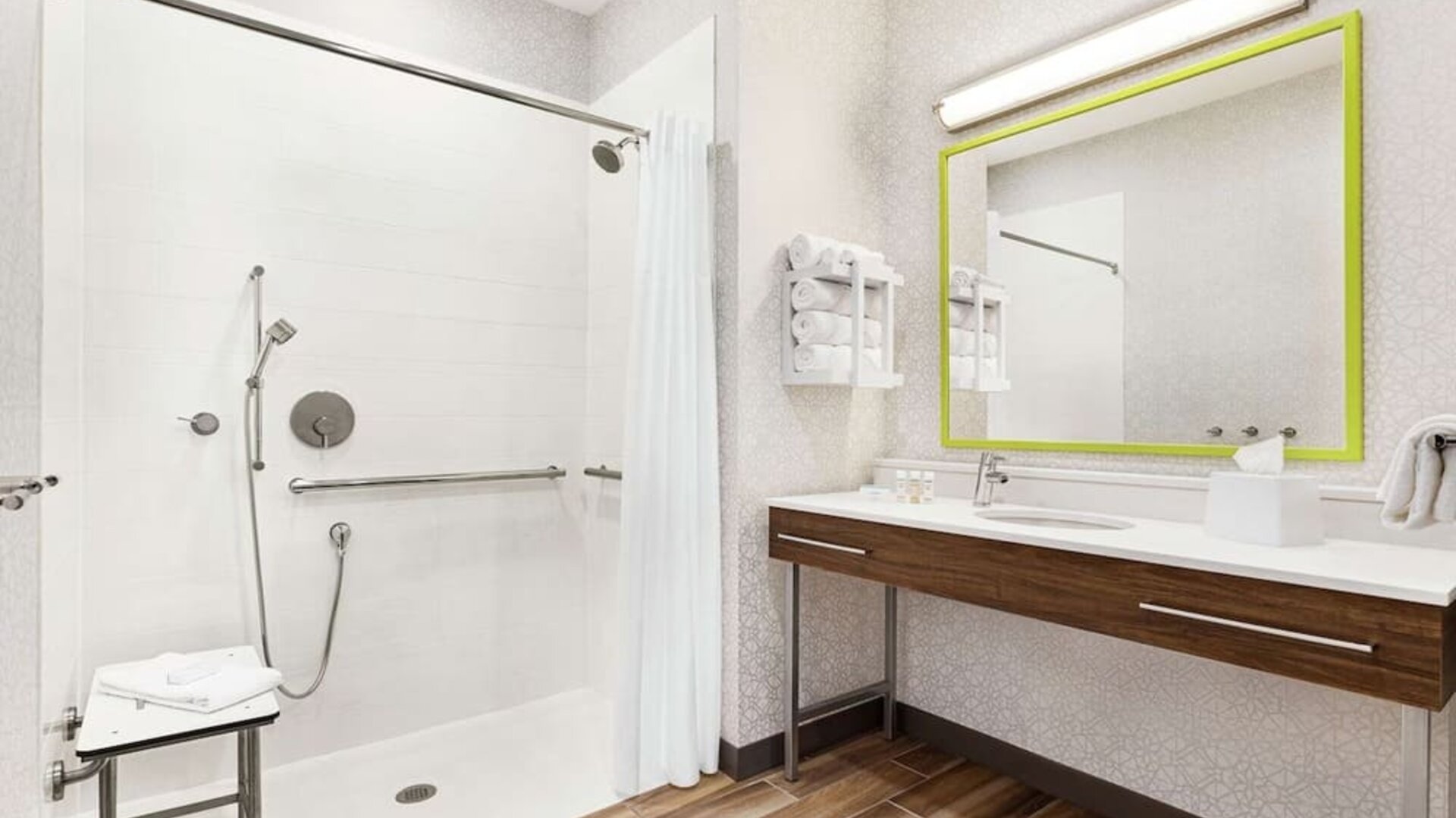 Bathroom at Hampton Inn & Suites Miami Kendall.