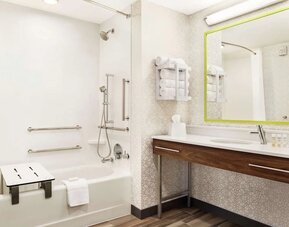 Bathroom at Hampton Inn & Suites Miami Kendall.