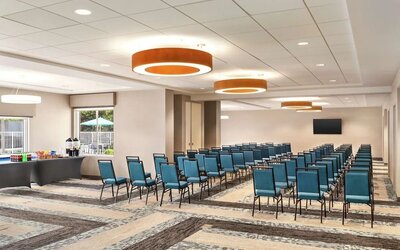 Meeting room at Hampton Inn & Suites Miami Kendall.