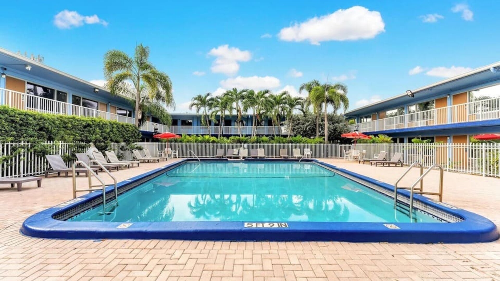 Outdoor pool at Rodeway Inn & Suites Fort Lauderdale Airport & Cruise Port.