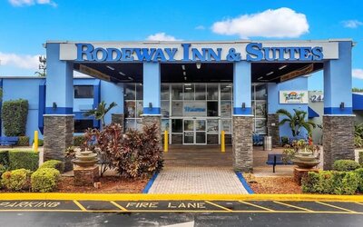 Exterior at Rodeway Inn & Suites Fort Lauderdale Airport & Cruise Port.