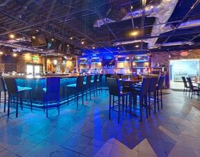 Dining area at Rodeway Inn & Suites Fort Lauderdale Airport & Cruise Port.
