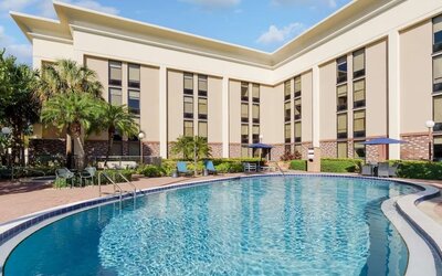 Outdoor pool at Hampton Inn By Hilton Fort Lauderdale-Cypress Creek.