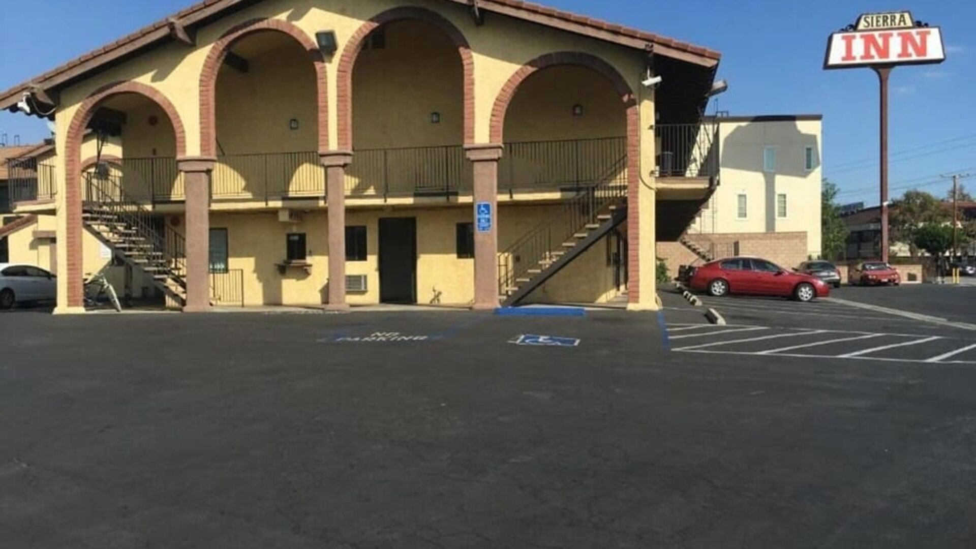 Exterior at Sierra Inn.