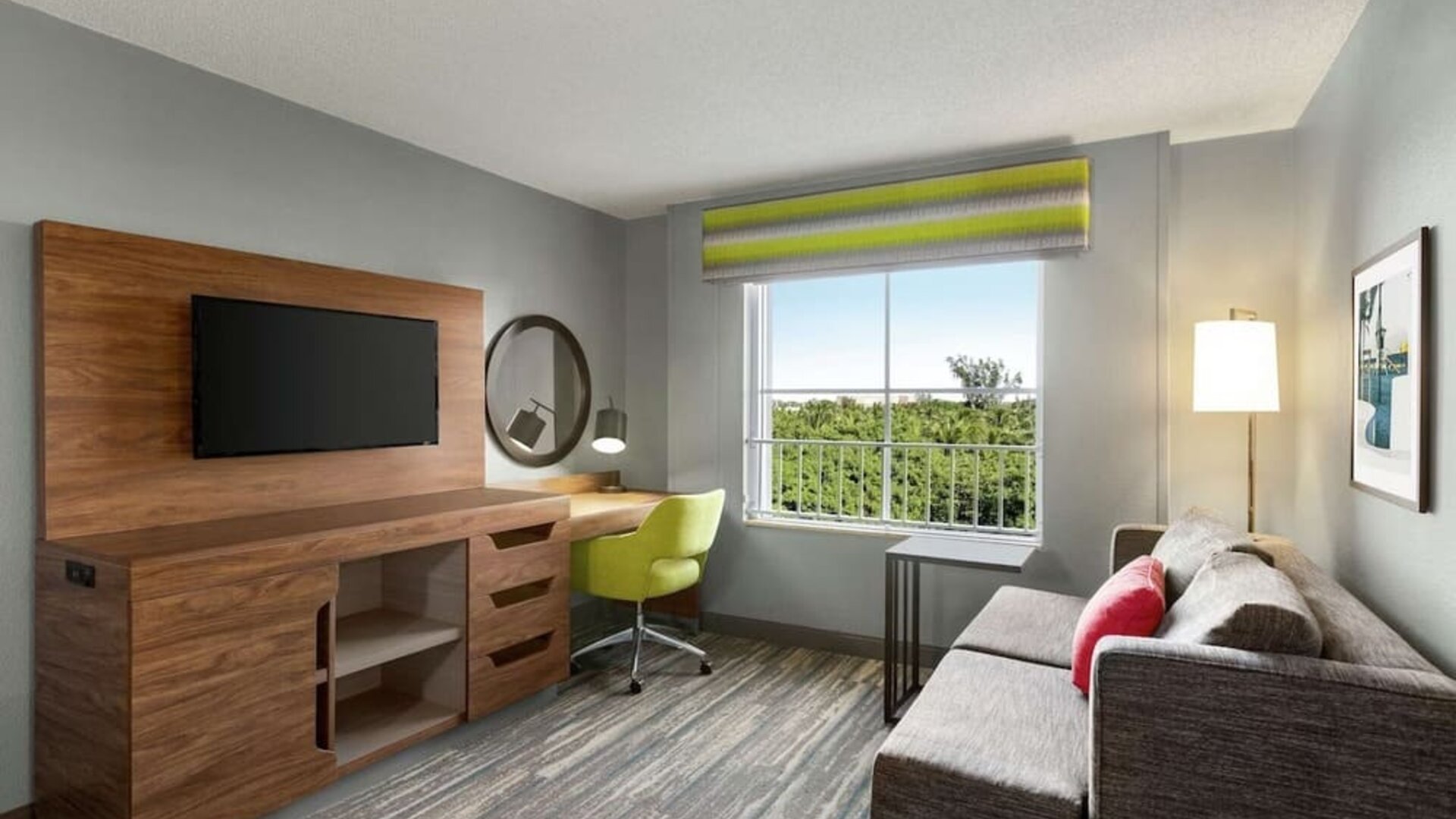 Day room at Hampton Inn & Suites Ft. Lauderdale Airport/South Cruise Port.