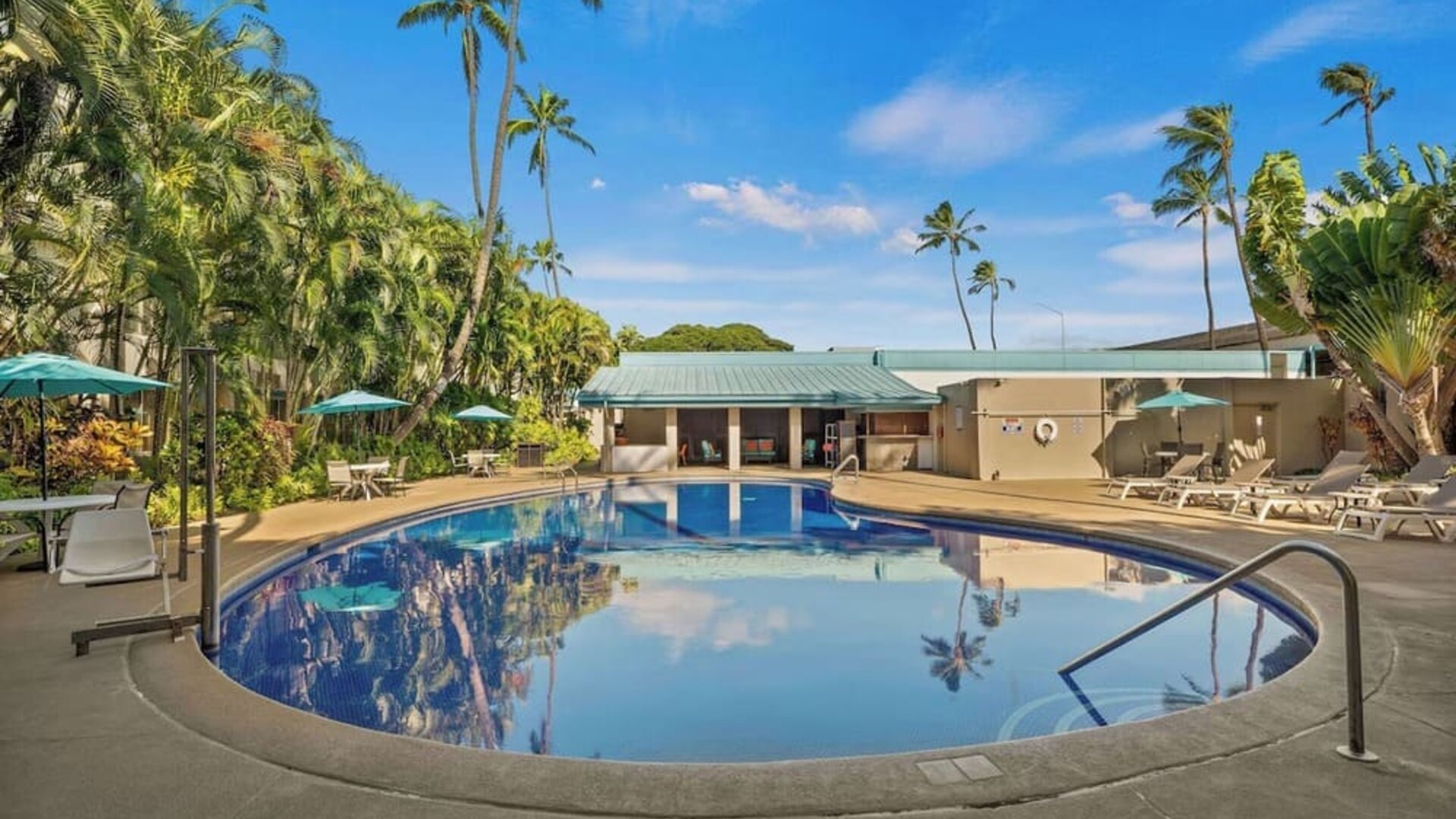 Outdoor pool at Airport Honolulu Hotel, Trademark Collection By Wyndham.
