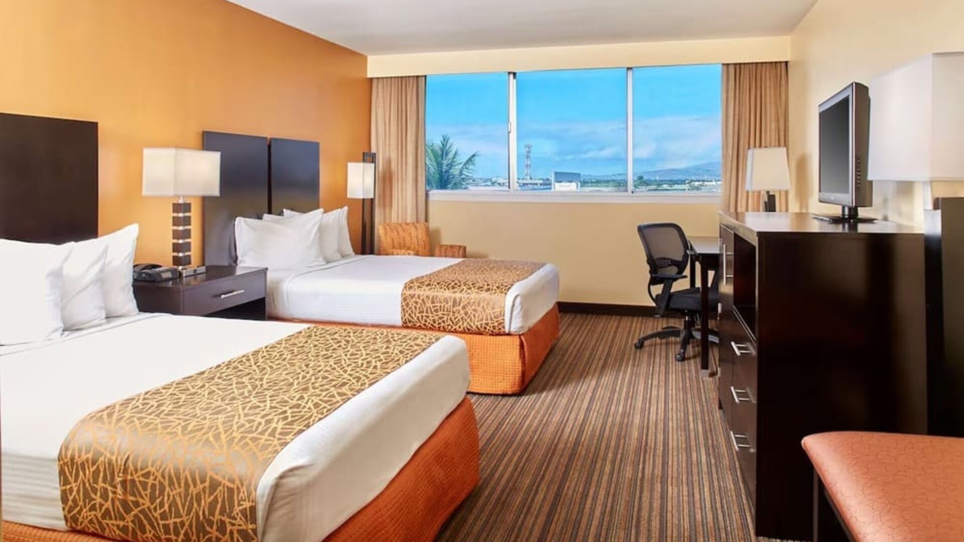 Day room at Best Western The Plaza Hotel Honolulu Airport.