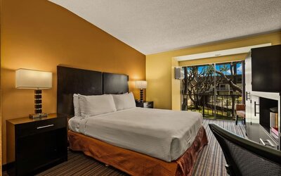 Day room at Best Western The Plaza Hotel Honolulu Airport.