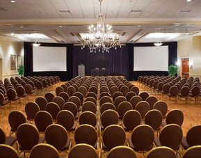 Meeting room at DoubleTree By Hilton Sunrise.