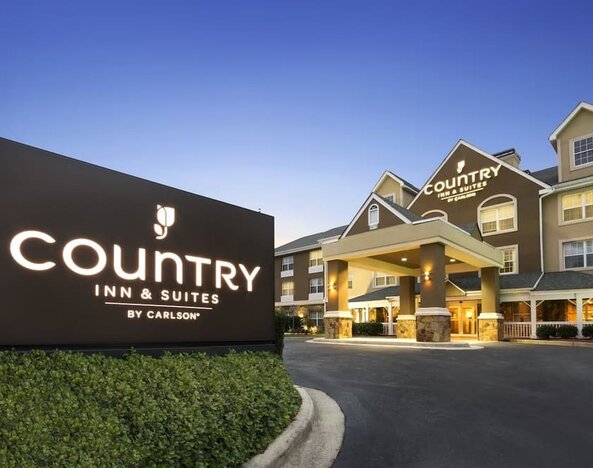 Exterior at Country Inn & Suites By Radisson, Norcross, GA.
