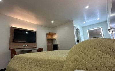 Day room at Nubell Motel.