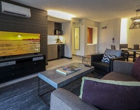 Day room at Kaimana Beach Hotel.