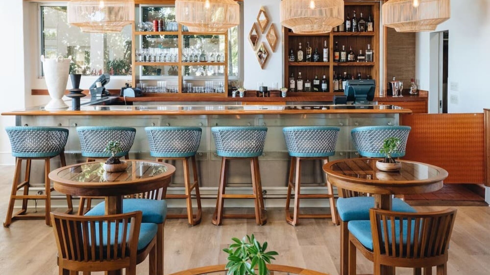 Bar at Kaimana Beach Hotel.