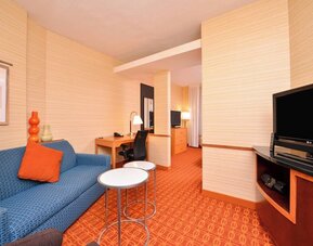 Day room at Fairfield By Marriott Inn & Suites White Marsh.