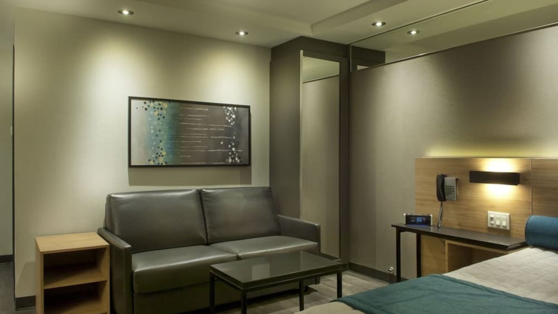 Day room at Ramada Laval By Wyndham.