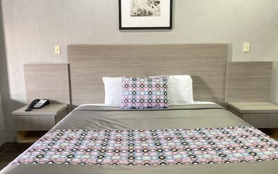 Day room at Island Suites Hobby Airport.