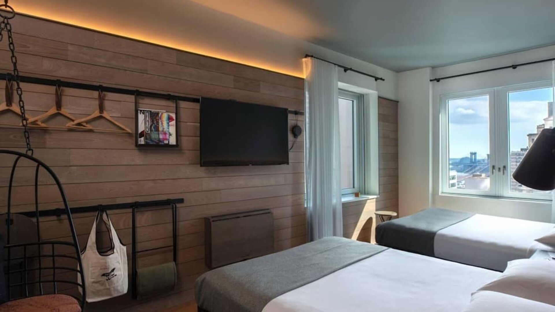 Day room at at Moxy NYC Downtown.