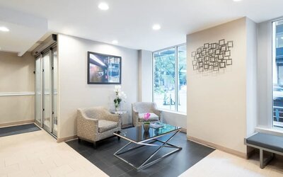Lobby area at Holiday Inn Express Wall Street.