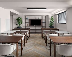 Meeting room at ROK Hotel Kingston, Tapestry Collection By Hilton.