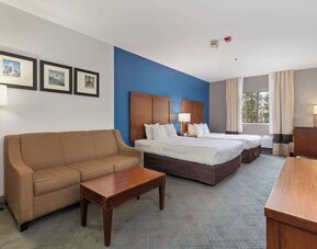 Day use room at Comfort Suites Lombard - Addison.